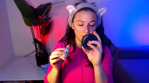 Mary online show from February 6, 5:00 am