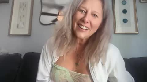 carebear5719 online show from March 6, 5:45 pm