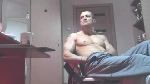 Laz online show from December 21, 8:26 pm