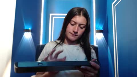 Carito online show from November 24, 4:00 am