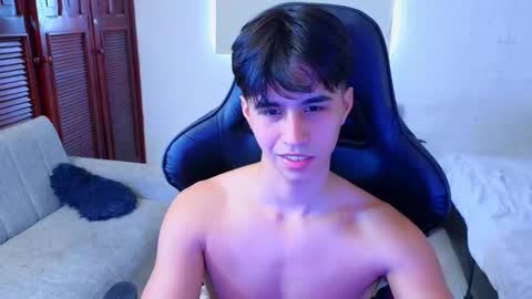 carl_dixon online show from September 28, 7:12 pm