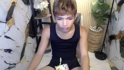 CARL online show from April 21, 10:44 am