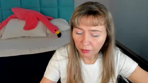 Carla Vogue online show from November 8, 3:31 am