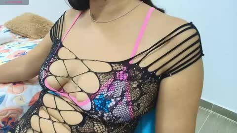carlaantonellii online show from April 27, 1:52 pm