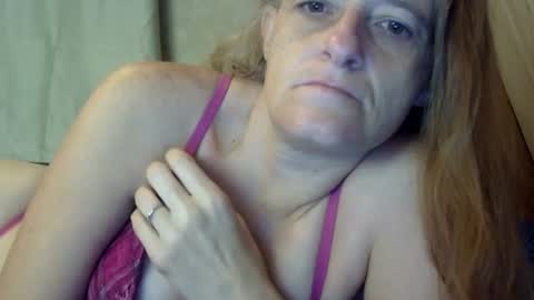 carleeswoman08 online show from December 3, 1:17 pm