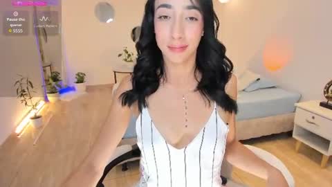 Alejandra online show from June 27, 1:55 am