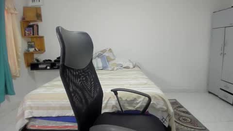 master online show from October 19, 8:13 pm