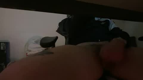 carlooos1213 online show from February 16, 11:19 am