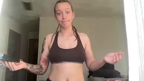 carlyy13 online show from October 19, 9:41 pm