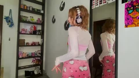 Elina online show from May 23, 10:50 pm