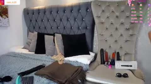 Caro Fisher online show from January 9, 1:50 pm