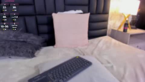 Snapshot of caro_martinezz chatting on February 26, 7:45 am    online show from February 26, 7:45 am