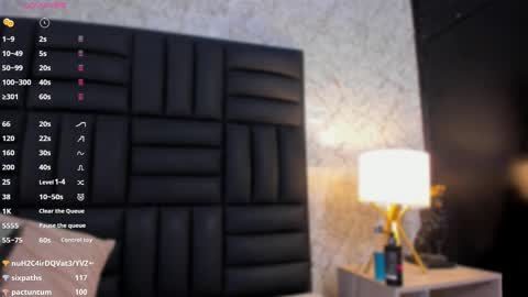 Snapshot of caro_martinezz chatting on March 12, 7:35 am    online show from March 12, 7:35 am