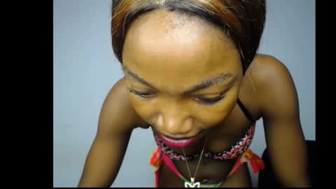 caroline online show from November 25, 1:10 pm