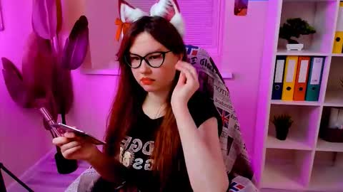 Carol online show from March 8, 3:32 am