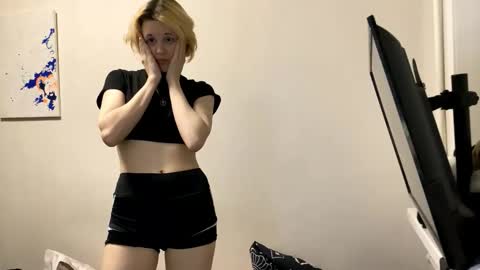 Call me Carol online show from November 25, 4:17 pm