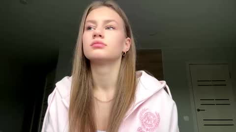 Lisa online show from December 19, 10:33 am