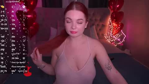 Snapshot of carolinadia chatting on February 18, 10:16 am carolinadia online show from February 18, 10:16 am