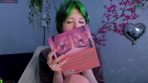 CarolineRichter online show from March 8, 2:37 am