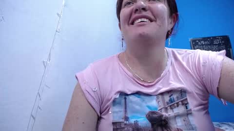 Carolinhe  online show from March 10, 9:29 pm