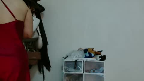 caroo0615 online show from April 10, 7:29 pm