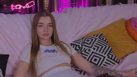 carriebradshawww online show from April 3, 9:22 pm