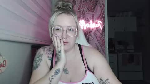 cashbratbrynn online show from October 29, 10:39 am