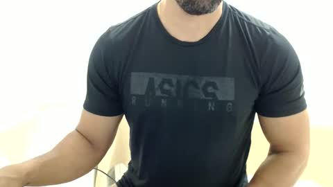 cashmastermuscle77 online show from May 30, 10:35 am