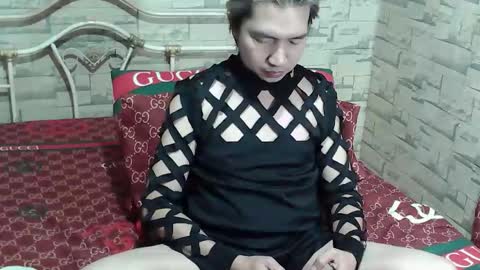 Snapshot of casper_ang chatting on October 28, 12:17 pm casper_ang online show from October 28, 12:17 pm