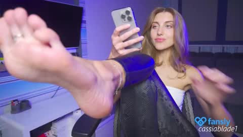 Seductress Cassia  FINDOM AND SADISM  NO NUDE online show from December 18, 8:26 pm