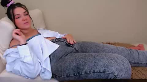 Anna online show from October 22, 2:15 am