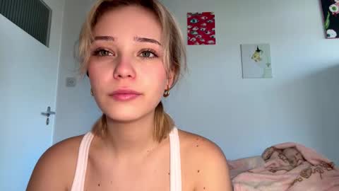 Olivia online show from March 1, 8:40 am