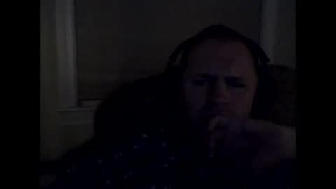 Snapshot of castlecrester chatting on October 28, 1:50 am castlecrester online show from October 28, 1:50 am