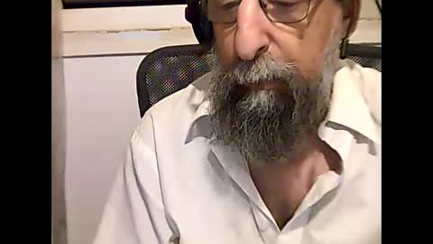 Snapshot of casual53 chatting on October 13, 3:19 am casual53 online show from October 13, 3:19 am