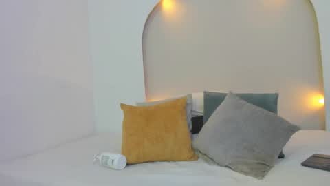 cata_gil1 online show from February 4, 8:13 pm