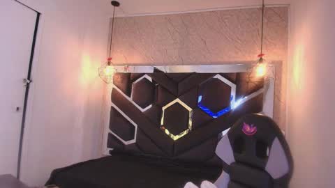 Cataleya online show from January 8, 11:05 am