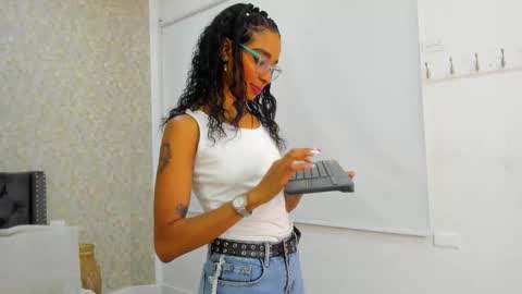 Cataleya online show from October 9, 7:30 pm