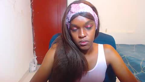 cathi_nahomi online show from November 21, 6:11 am