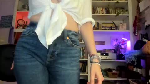 some call me djcatnips some call me CC but i love it when you call me miss catnips  online show from February 18, 3:21 am