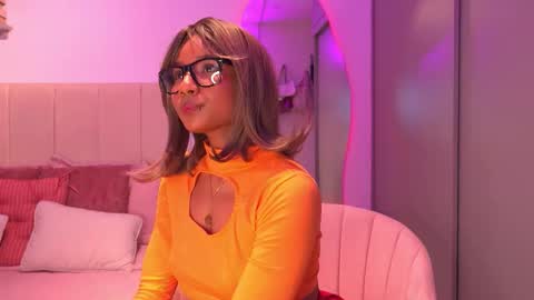 Snapshot of cattaleya_russ chatting on November 2, 4:12 am catta 3 online show from November 2, 4:12 am