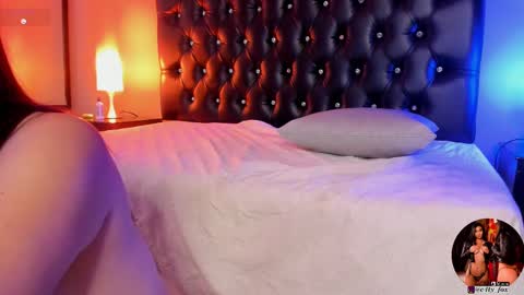    online show from February 22, 8:31 pm