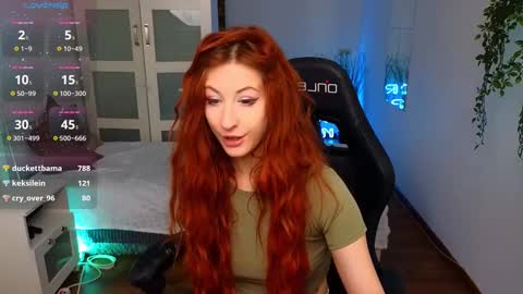 caty_cuddly online show from February 27, 8:46 am