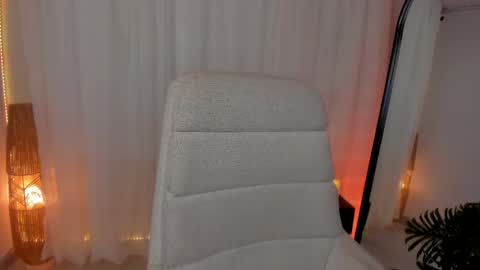Caty  online show from May 31, 2:10 am
