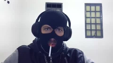 Carlos A online show from April 27, 1:14 am