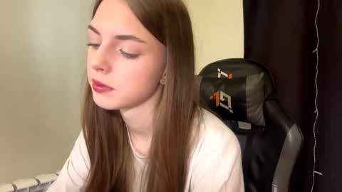 Polly online show from February 20, 9:22 am