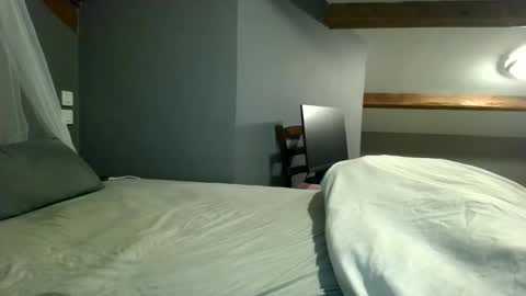 cclovefrench online show from December 5, 1:49 am