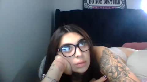 ceceluv27 online show from August 1, 10:33 pm