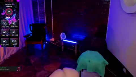 Cee  Jay online show from June 19, 10:05 pm
