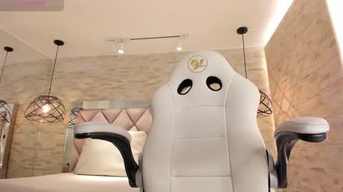  CELENE  online show from November 1, 7:57 pm