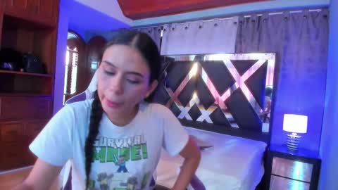 SARA  online show from December 14, 8:04 pm